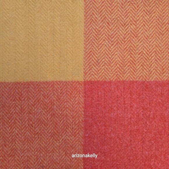 NWT Lambswool Baby Wrap/Scarf/Lap Blanket Herringbone AVOCA Ireland - Picture 4 of 12